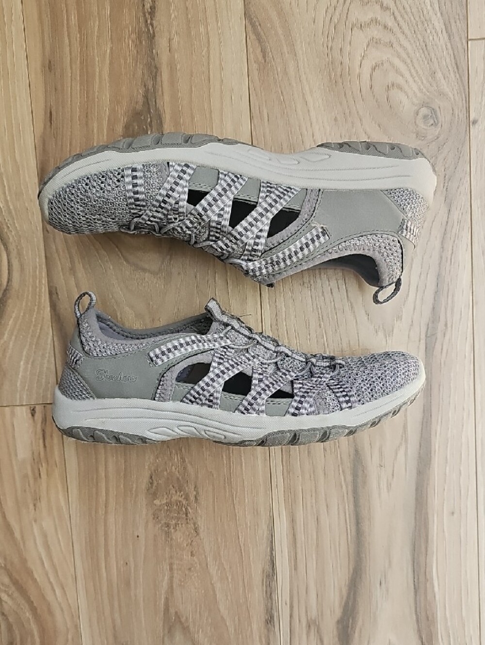 Skechers Women’s Light Gray Knit Slip-On Sneakers